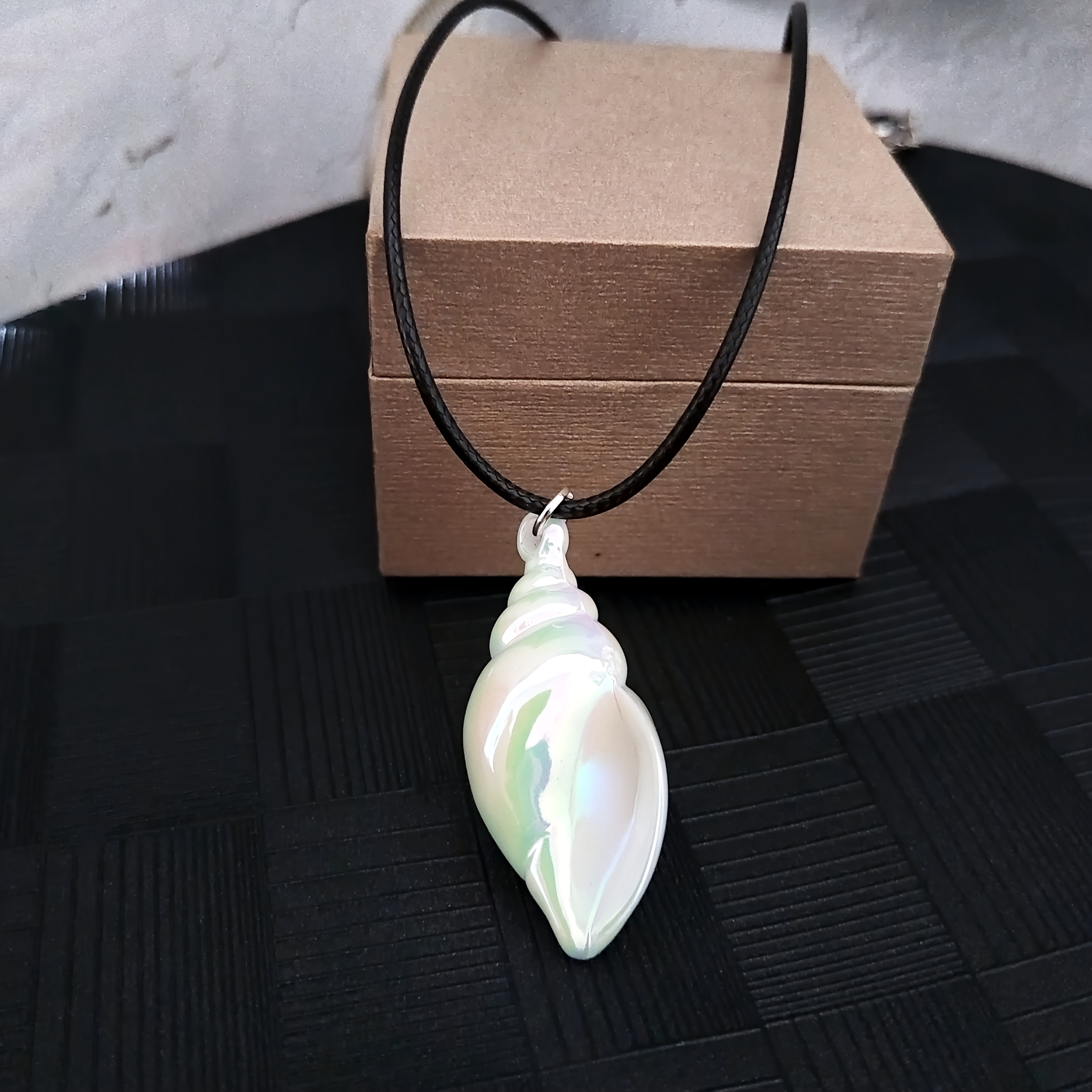Boho Acrylic Shell & Conch Pendant Necklace